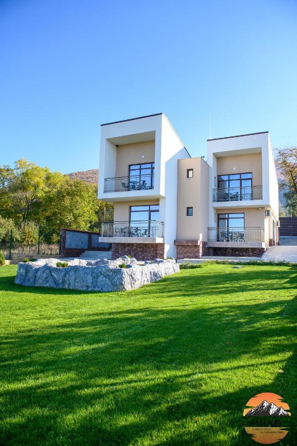Къща За Гости Давиос Sapareva Banya Ngoại thất bức ảnh